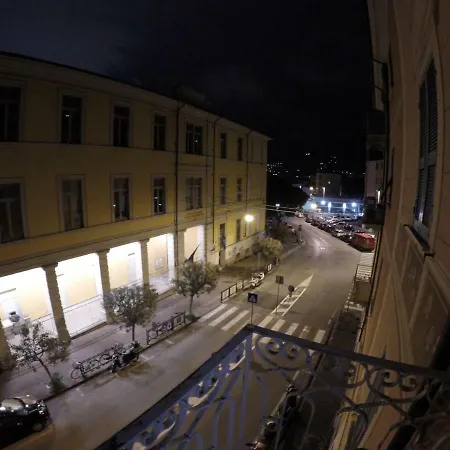 Toffee 5 Terre Apartment La Spezia